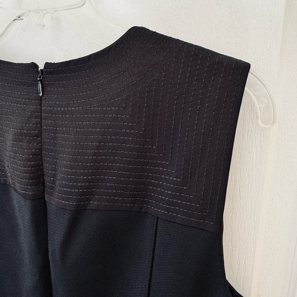 LIKE NEW! WHITE HOUSE BLACK MARKET WOMENS SHEATH DRESS 12. GORGEOUS BLACK DRESS - Picture 9 of 15